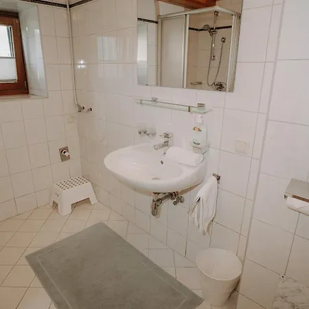דירה Stoeckelwohnung, Ferien Im Gruenen
