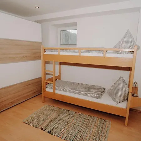 דירה Stoeckelwohnung, Ferien Im Gruenen